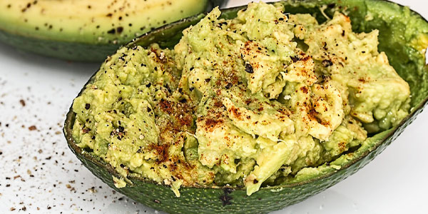 Beautymaske mit Avocado Avocado